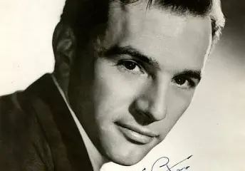 Dennis Lotis