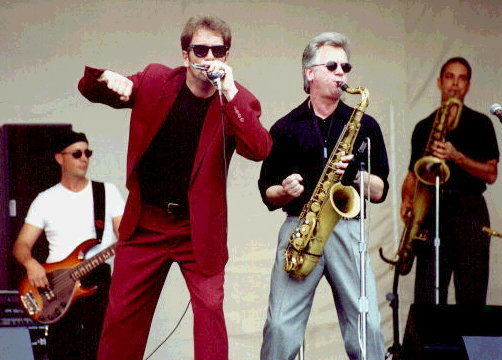 Lewis Huey And The News