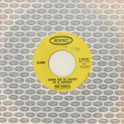 Someone Took The Sweetness Out Of My Sweetheart / Here Comes My Baby Back Again (1967)