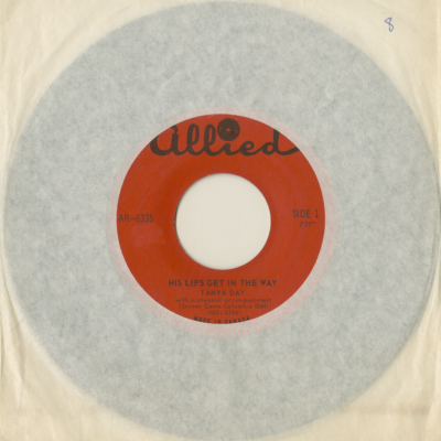 His Lips Get In The Way / I Get So Lonely (1965)