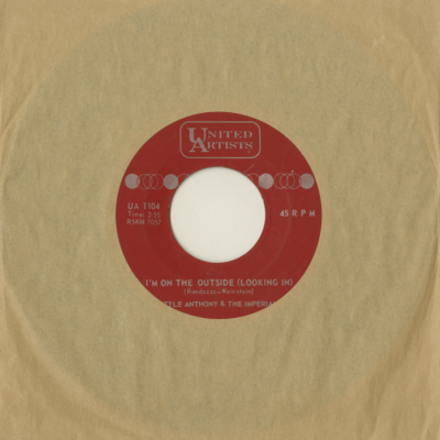 I'm On The Outside Looking In / Please Go (1964)